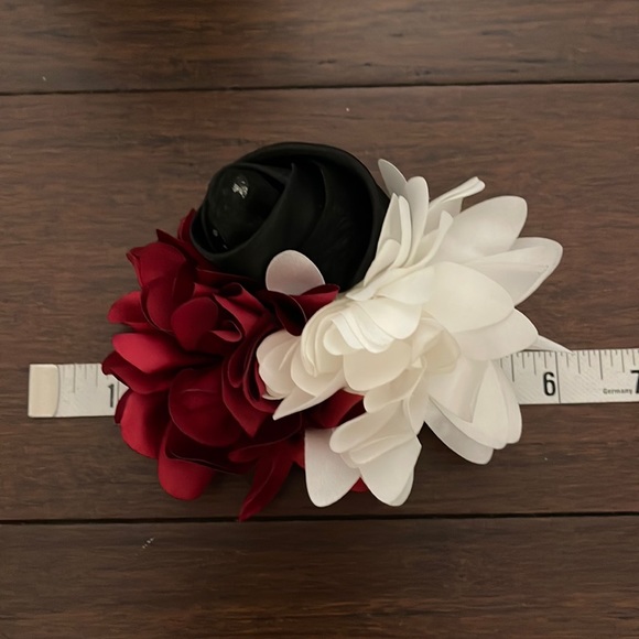 White House black market brooch pin bundle - Picture 14 of 16